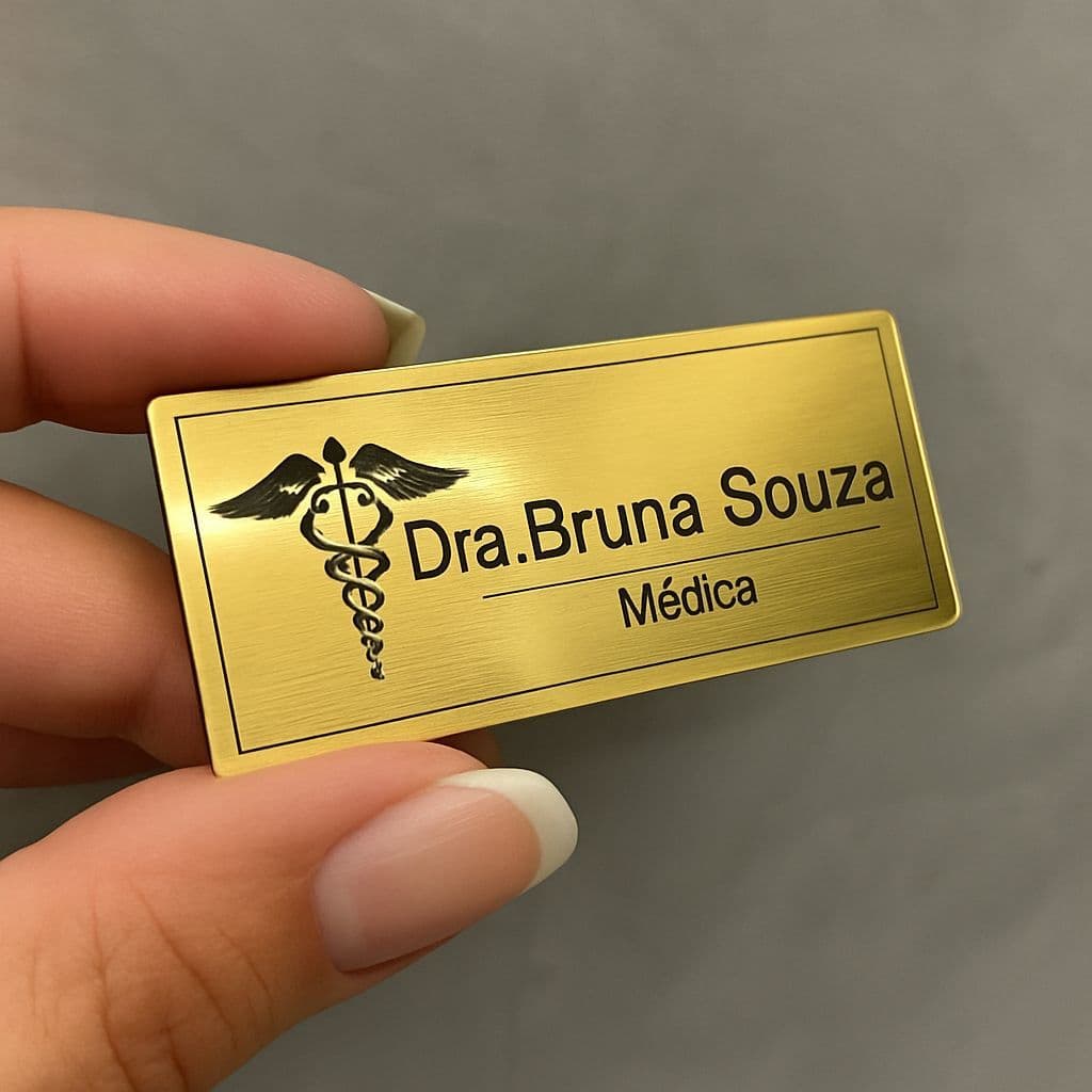Broche Crachá Magnético Personalizado Nome E Profissão Escovado Para Empresa Ou Formatura