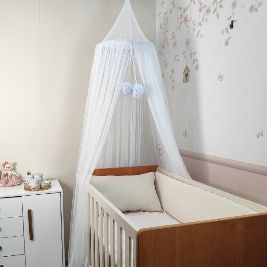 Mosquiteiro tenda microtule  branca com pompom