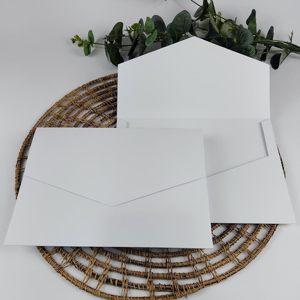 Envelope para Convite Branco Liso tamanho 22x16cm - Modelo 570