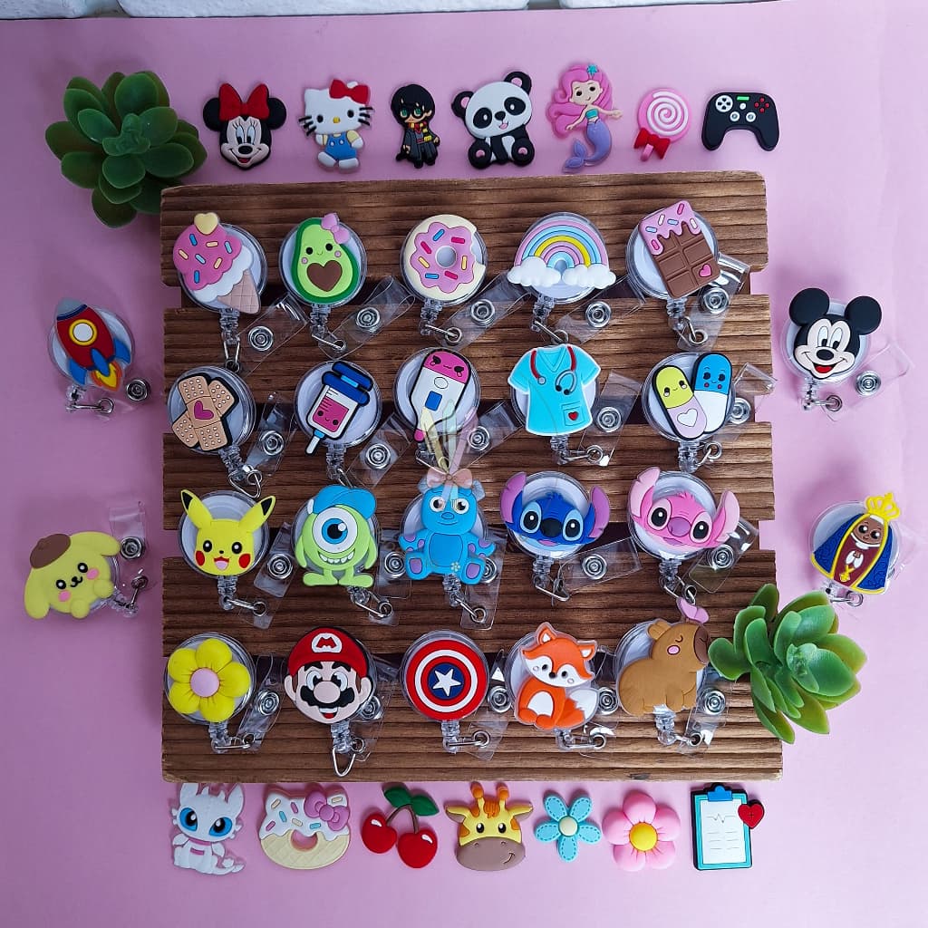 Porta Crachá Retrátil roller Personalizado Decorado para Enfermagem e Cartão