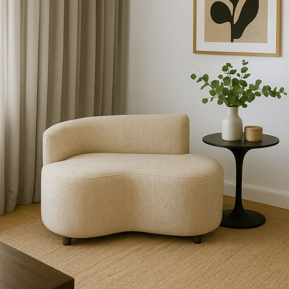 Sofá Puff Curvo Slim Cloe 100cm Compacto Moderno Confortável Para Sala Luxo Tecido Linho Bege Claro