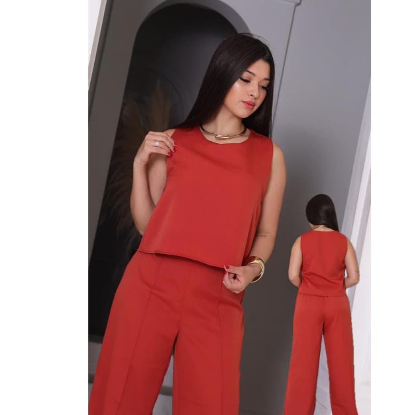 Conjunto Feminino de Alfaiataria  Calça e Regata Social