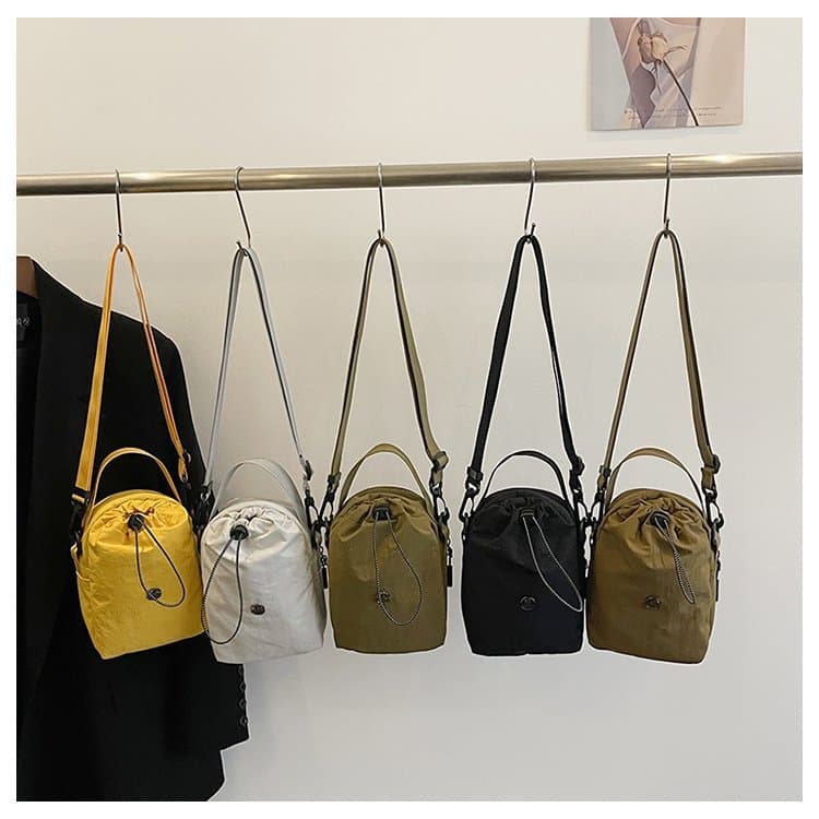 Casual bolsa de ombro bolsa de telefone móvel desporto nylon bolsa feminina bolsa de copo de água