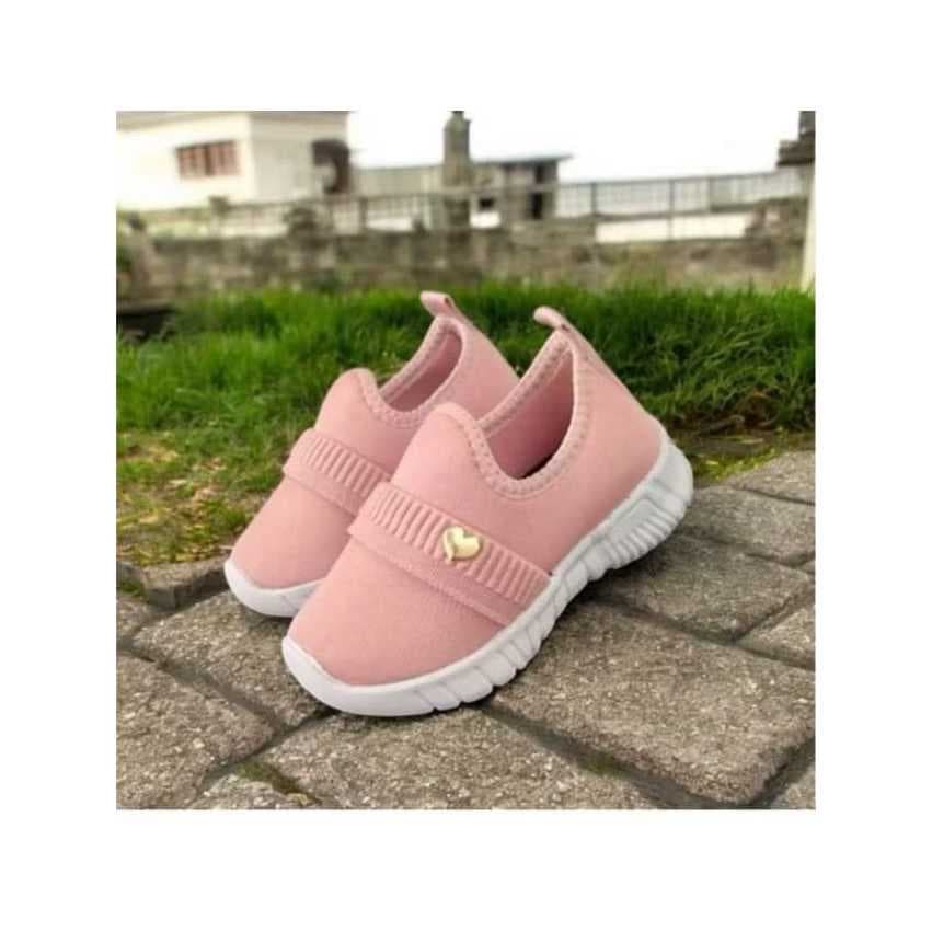 Tênis Feminino Infantil Meninas Calce Fácil Elástico e Pingente Coração Lindo Confortável Escolar