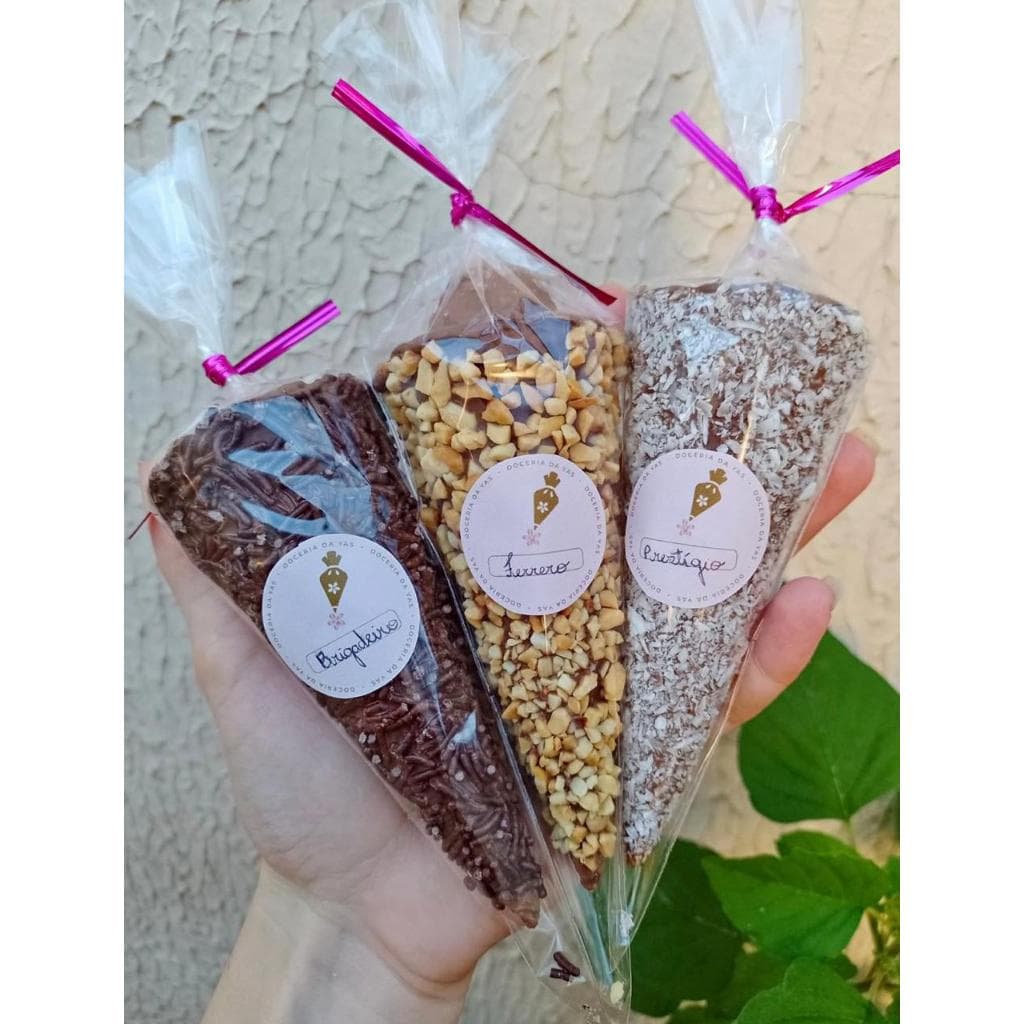 saquinho para CONE recheado doces em geral (SAQUINHO NÃO TEM FORMATO DE CONE) 12x20cm totalmente transparente brilhante