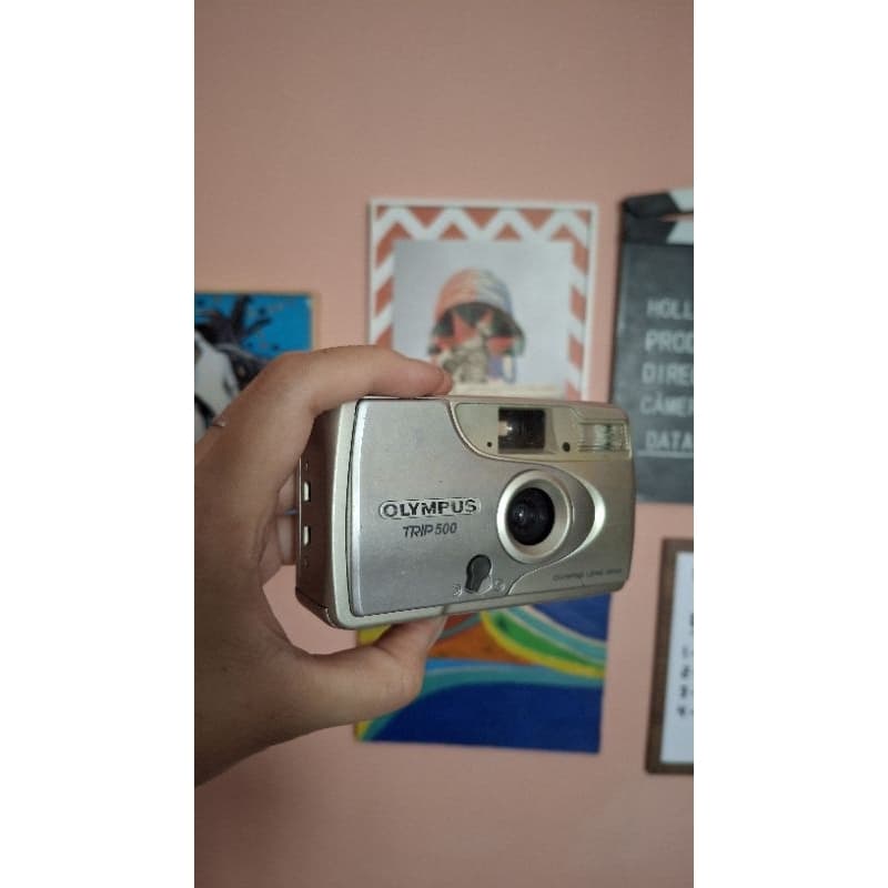 Câmera analógica Olympus trip 500