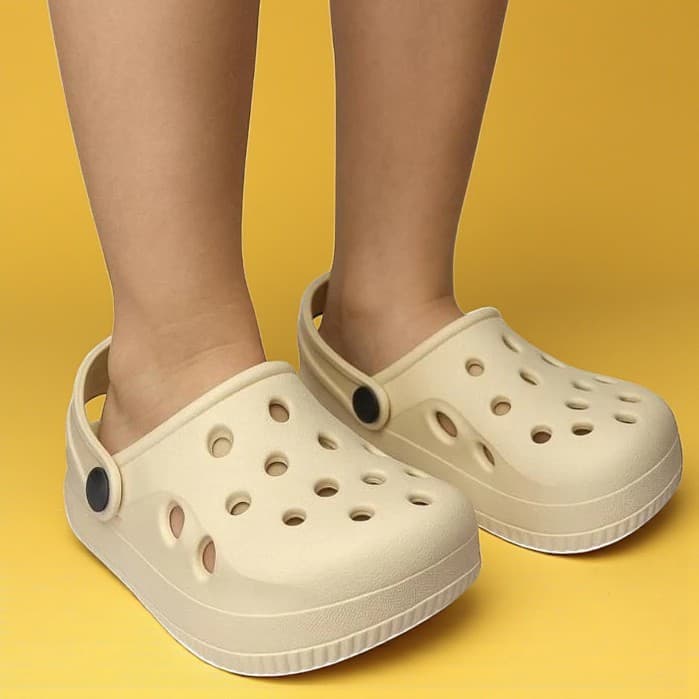 Babuche Infantil Unissex Vários Modelos Solado Tratorado Liso Macio Leve e Confortável Promoção