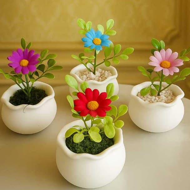 🌸 kit com 4 Vasinhos  Decorativos de Gesso com Flor Artificial – Elegância e Delicadeza para seu Ambiente! 🌸