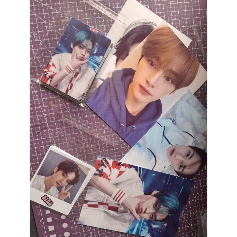Kit Surpresa Stray kids 15/20 itens ou 15/20 photocards aleatorios.