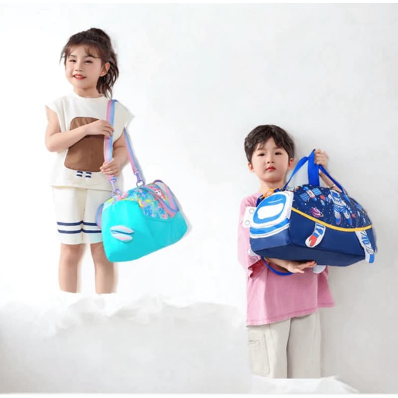 Bolsa mala infantil academia natação viagem . Bolsa Mala Maternidade personagens pernoite.