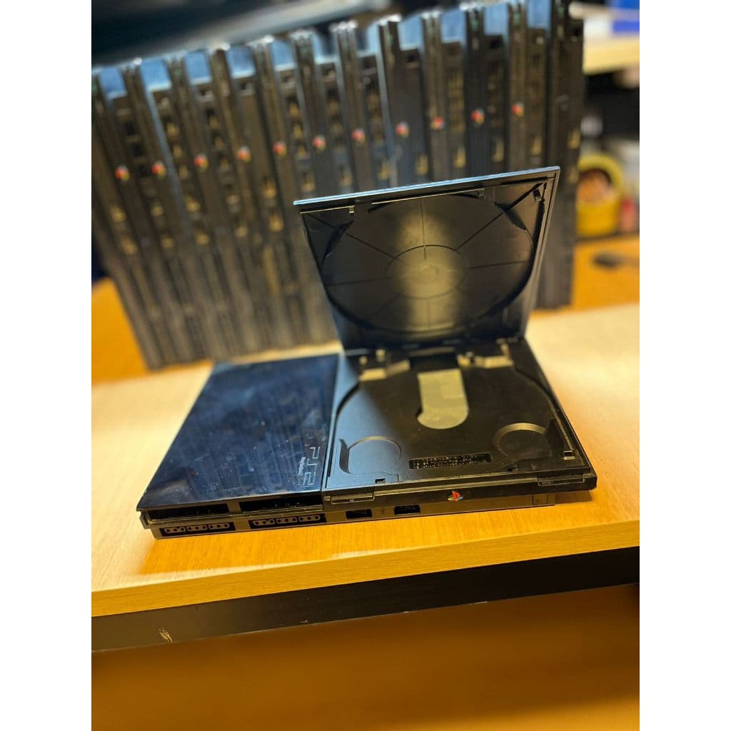 PlayStation 2 Slim – Fonte Interna ou Externa – Com ou Sem Leitor – SEM ACESSÓRIOS -  Testado e Funcionando