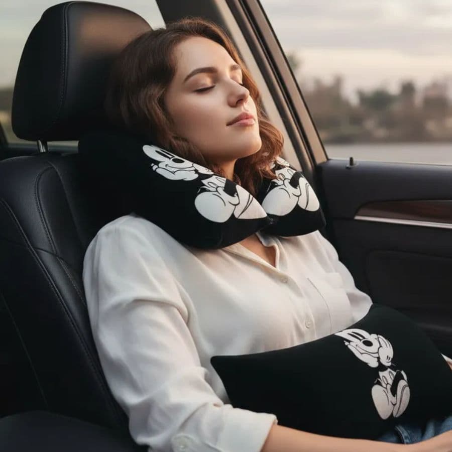 Kit 02 Peças Viagem Travesseiro Luxos Protetor Para Pescoço Descanso E Mini Xuxão Lindos Cores Bege