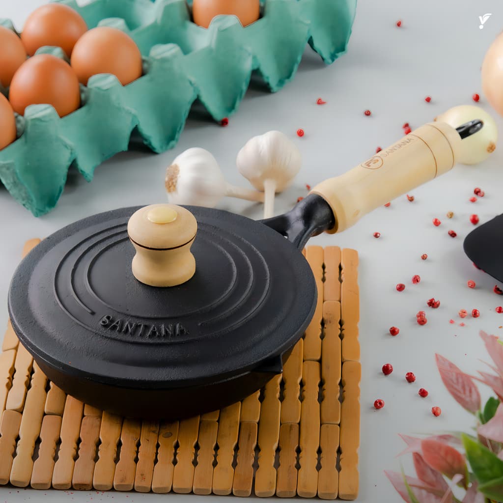 Frigideira Ferro Fundido Egg Pan Com Tampa 15 Cm Santana