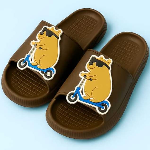 CHINELO NUVEM CAPIVARA NO PATINETE PARA MENINOS ESTILOSOS