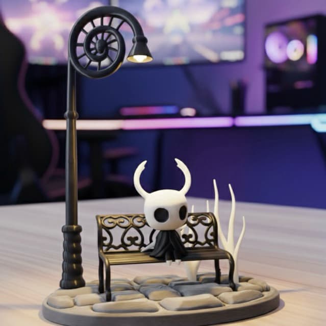 Luminária de Mesa LED Hollow Knight (18cm)