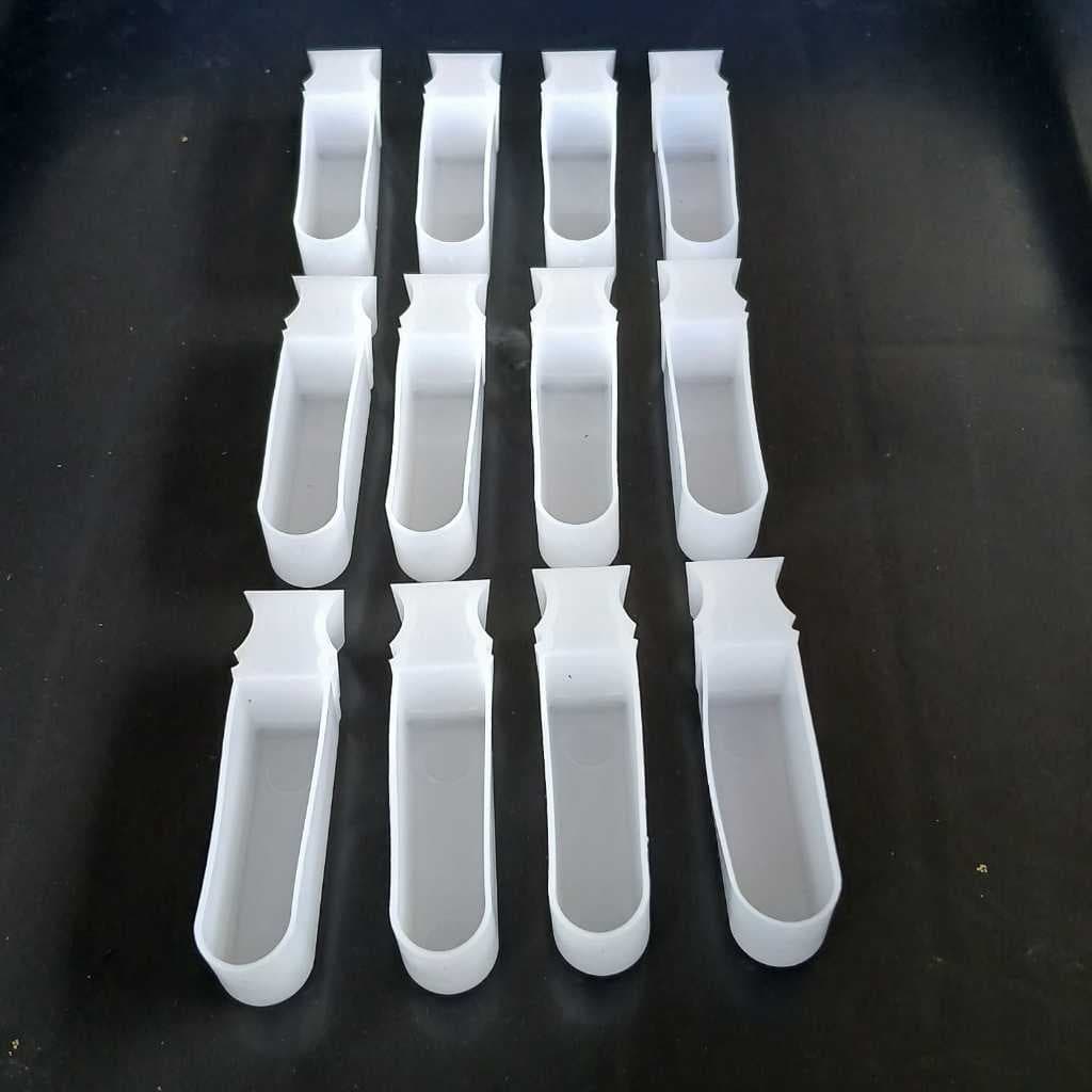 Porta Vitamina Unha PQ (LONGO MALHA FINA) Para Coleiro ,Curió e Outros Pássaros