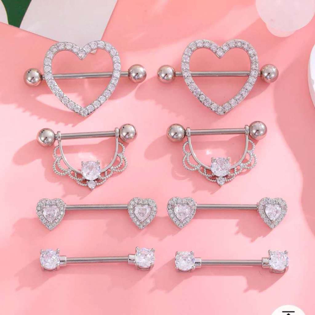 Kit 2 Piercing Mamilo Modelos Coração Cravejado com Pedrinha