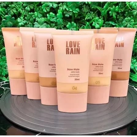 Base Líquida Love Rain Mate Alta Cobertura, Longa Duração e Resistente à Água
