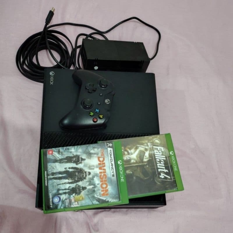 Xbox one FAT completo mais sem kicnect funcionando perfeitamente