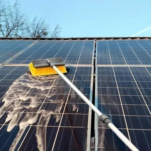 Vassoura Para Lavar Placa Solar Fotovoltaica Com Jato D'agua com cabo extensor
