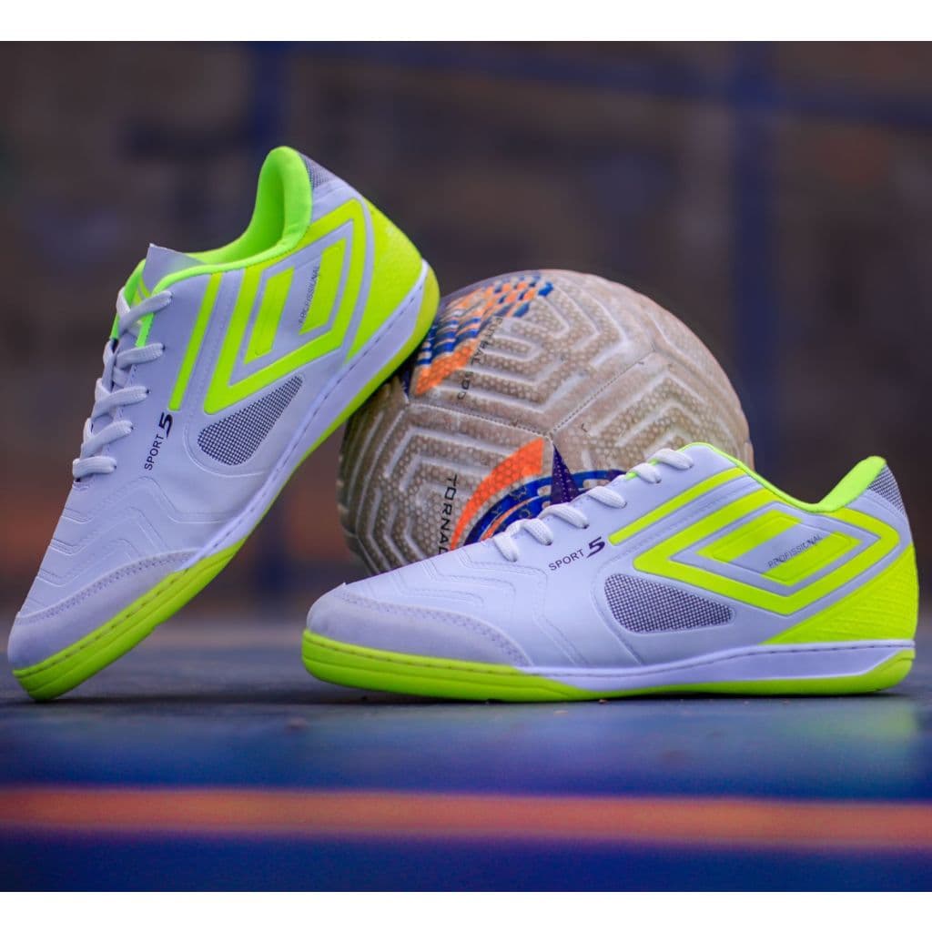 Chuteira Futsal Salão profissional + Palmilha de gel Quadra oferta unica envio em imedito