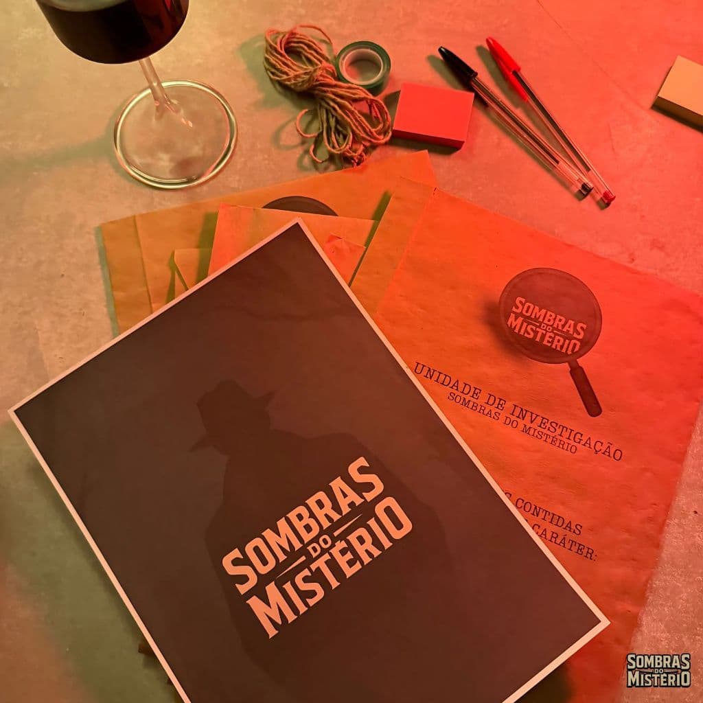 Jogo de Investigação Criminal com Kit Sofia Simpson  Sombras do Mistério