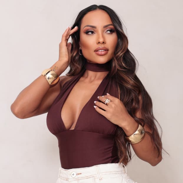 Top Cropped Feminino Frente Única com Amarração Moda Gringa Blusa Cropped Com Amarraçao Decote Sexy