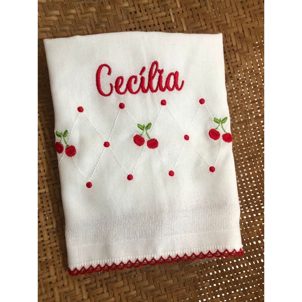 Fralda Passeio bordada Enxoval Bebê Menina Personalizado Cereja Cerejas Cerejinhas Pano de Lavagem