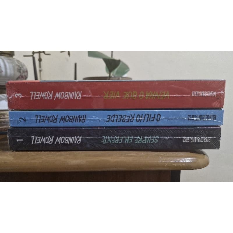 Trilogia Carry on - Sempre em frente - Rainbow Rowell