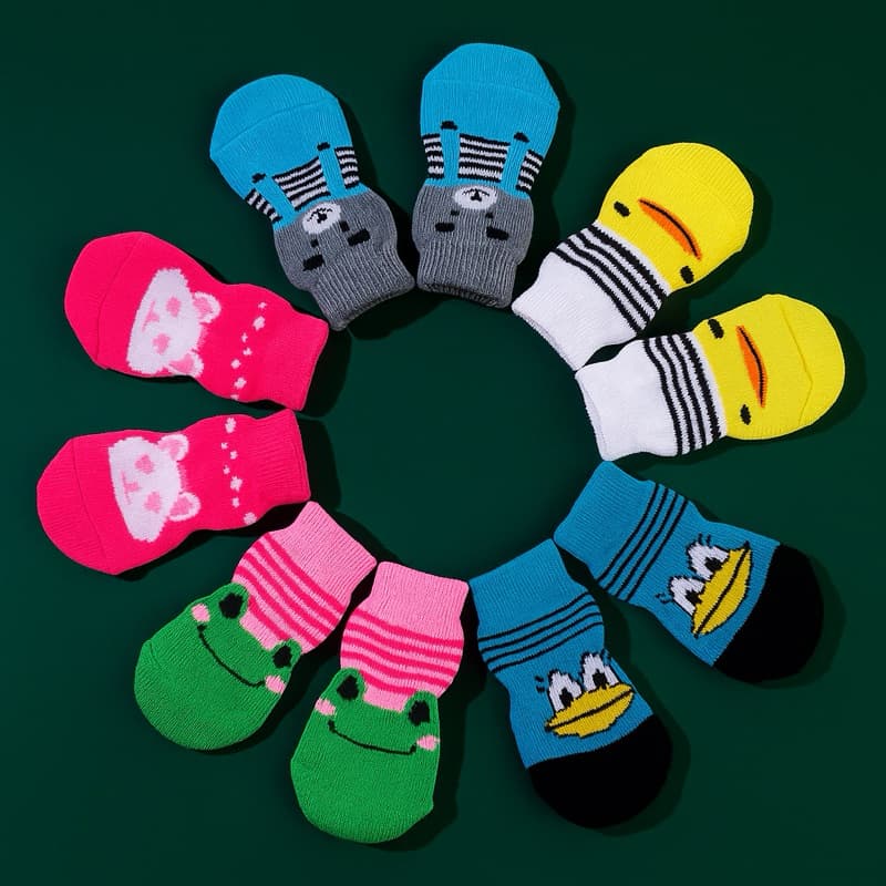 Kit 4 Meias Pet Antiderrapantes Cães e Gatos Proteção Patas P M G