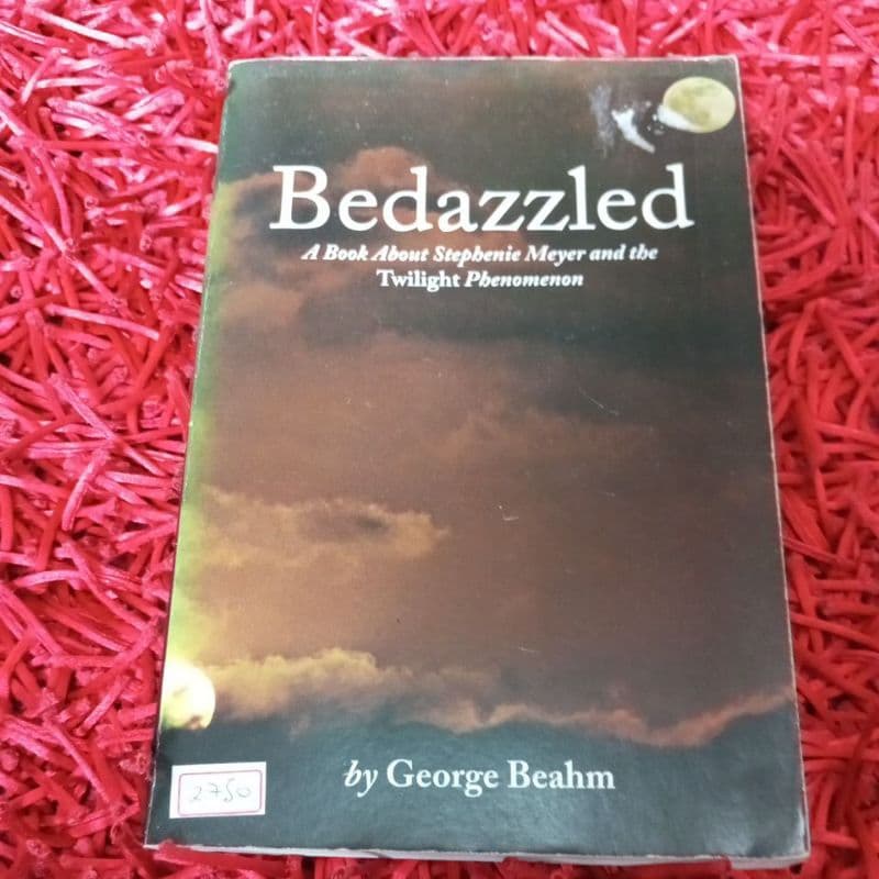Bedazzled About Stephanie Meyer George Beahm Em Inglês (2750b)