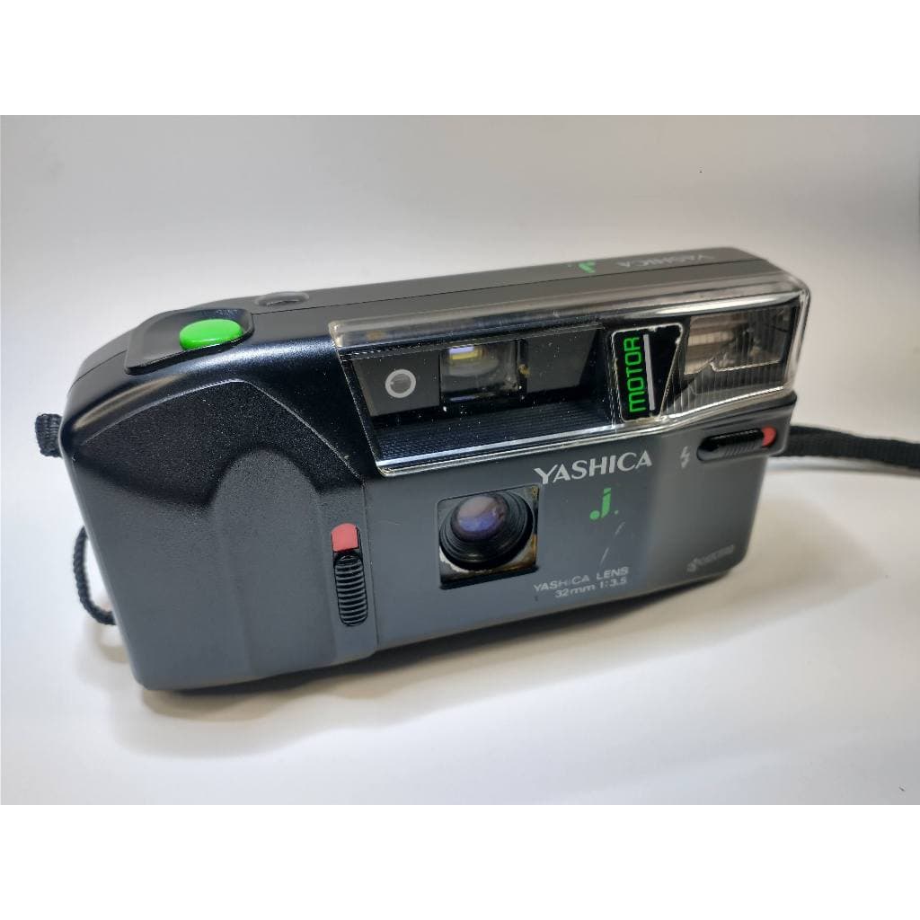 Câmera Analógica Yashica J Revisada (flash inoperante)