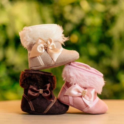 Bota para Menina RN 0 a 12 Meses Laço Cetim pelucia