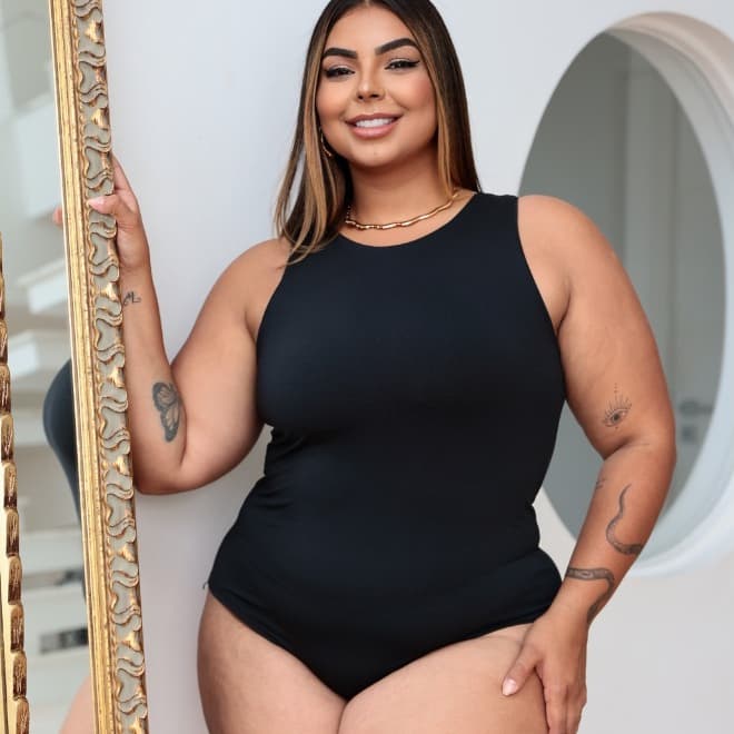 Body Regata Plus Size Feminina no Tecido Suplex com Forro