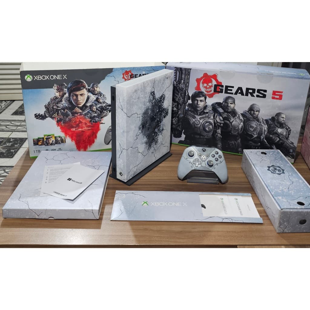 Console Xbox One X Edição Especial Gears of War 5 1TB Bivolt Todo Original + Controle Item Raro
