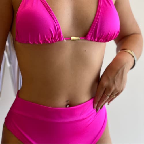 Conjunto de Biquíni Feminino Cortininha com Bojo e Hot Pant Cintura Alta Modeladora