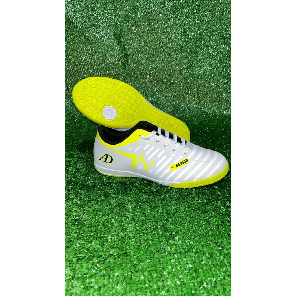 chuteira Futsal colada e costura PROFISSIONAL Feminina e Masculina oferta unica leve MAÇIA full
