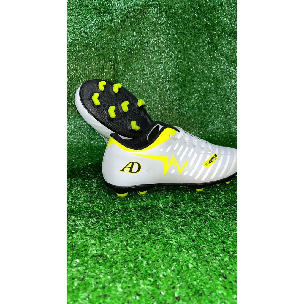 Chuteira Campo Adulto Infantil Colada e costurada PROMOÇÃO