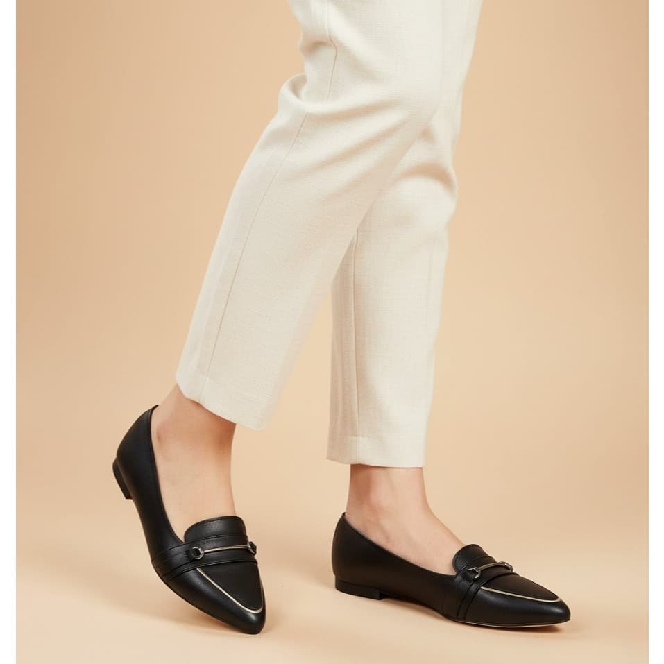 Sapatilha Feminina  Bico Fino Enfeite Fininho Elegante Casual