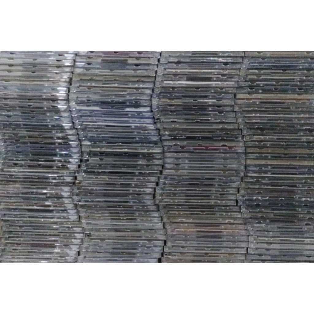 CDS INTERNACIONAIS DIVERSOS ARTISTAS GENEROS VARIADOS pop, rock, hip-hop, eletrônica, jazz, country e música clássica