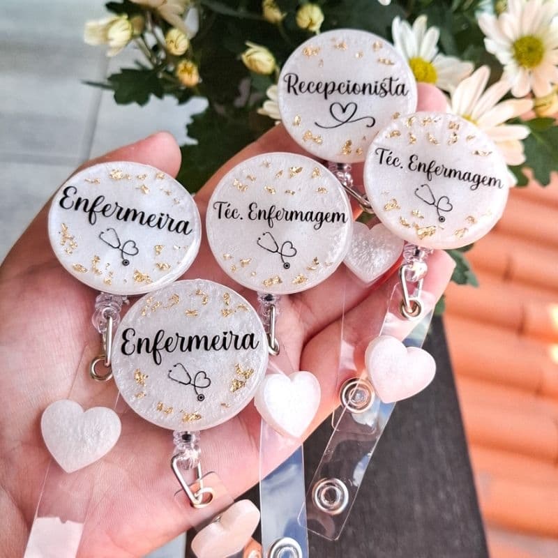 Porta Crachá retrátil personalizado em resina