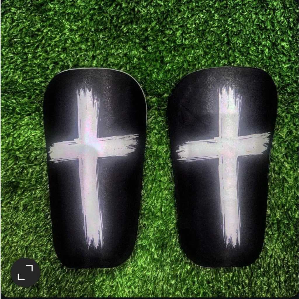 CANELIRA E.M.F CRUZ COM FUNDO PRETO