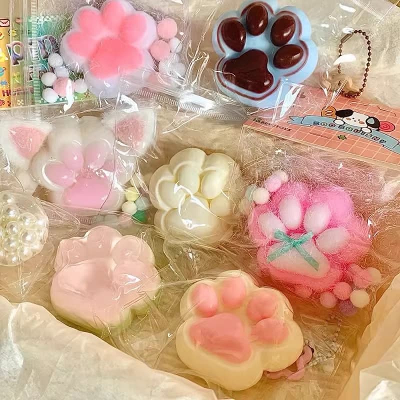 KIT COM 2  Squishy De Aperto De Pata De Gato Pintinho Soft Squeeze Com Bola para Alívio De Estresees