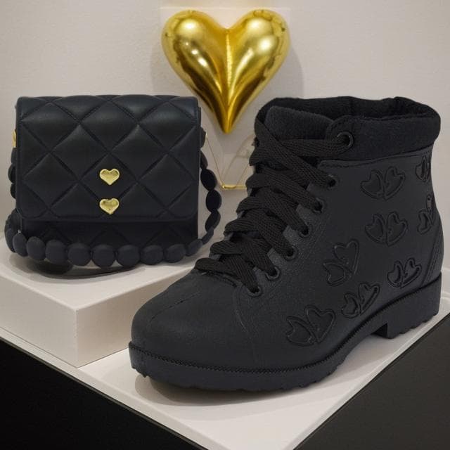 Kit Bota Coturno Infantil + Bolsinha 💖 CONFORTO GARANTIDO | Envio Rápido – Cantinho Doce