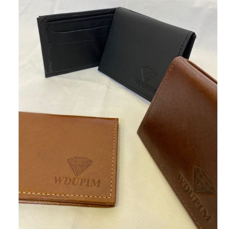 carteiras em couro de fabricação própria, com design slim, modelo L, muito confortável