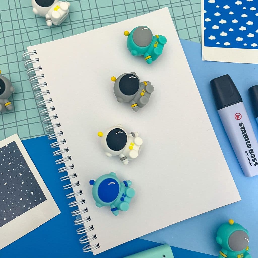 Apontador Plástico Simples Astronauta - Importado