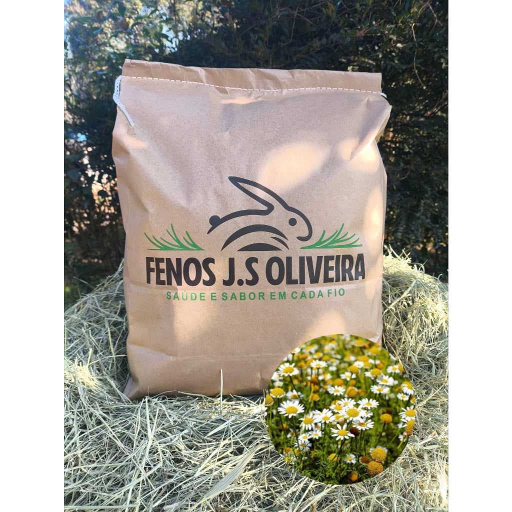 Feno Premium Saborizado com camomila, para Coelhos, Porquinhos-da-Índia e Roedores – Natural e Aromático
