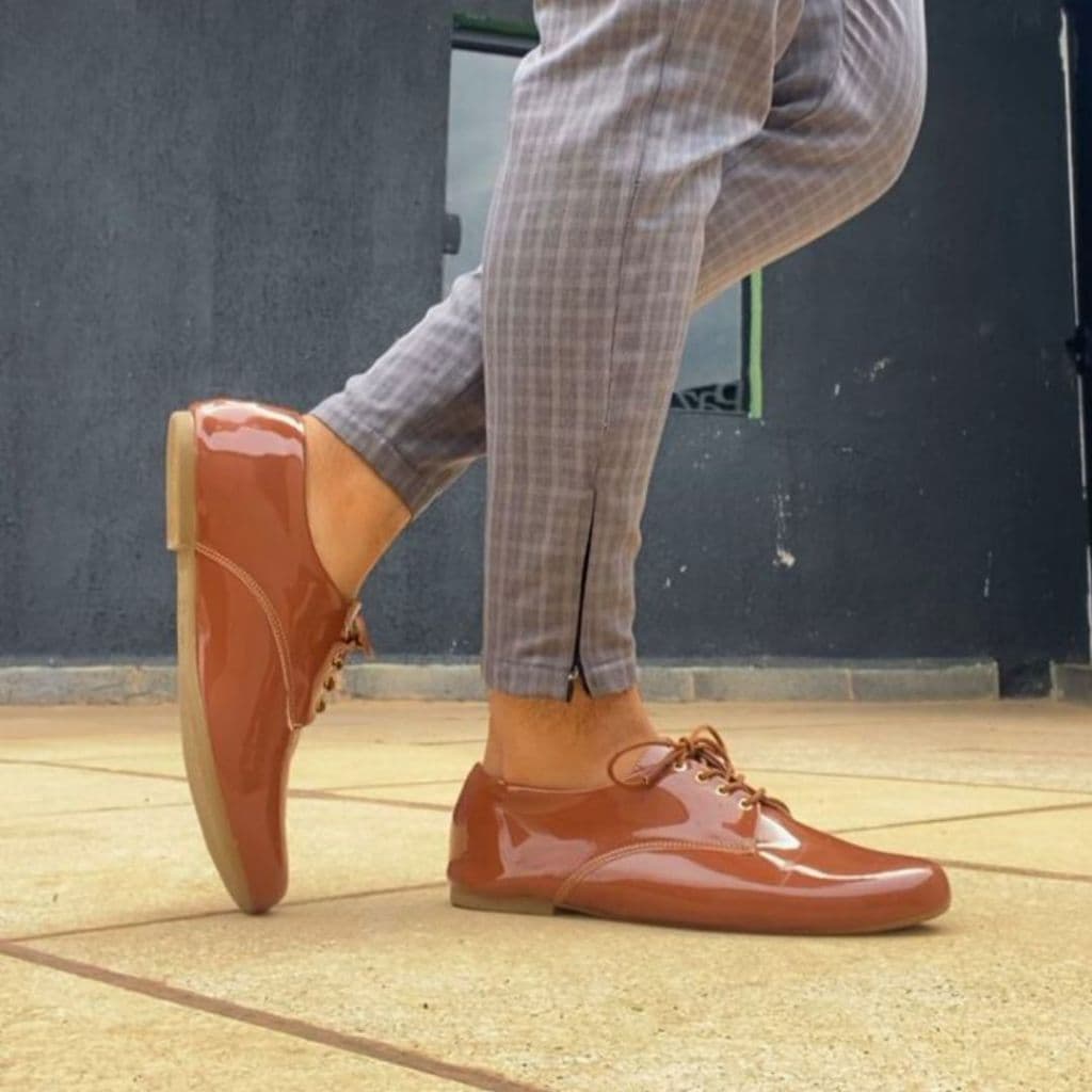 Sapato Oxford bico redondo New Whisky marrom