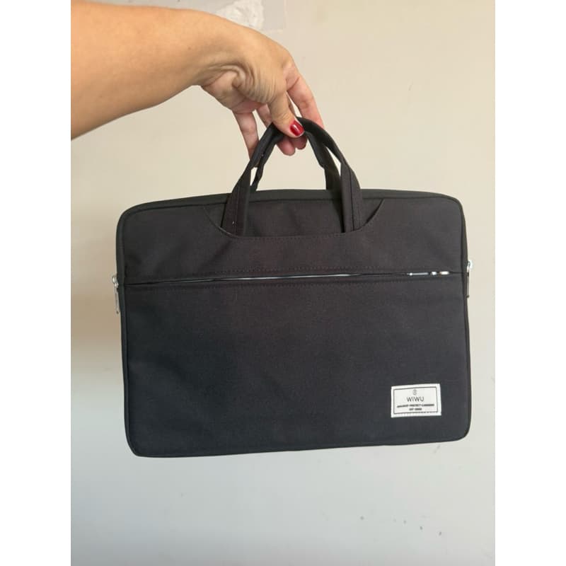 Bolsa para notebook (Desapego) nova acochoada com veludo.