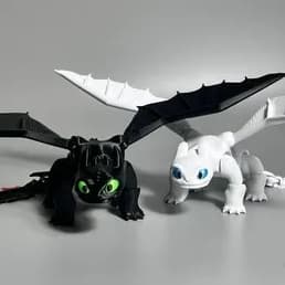 Boneco Articulado 3D – Banguela / Fúria da Luz - Como Treinar Seu Dragão